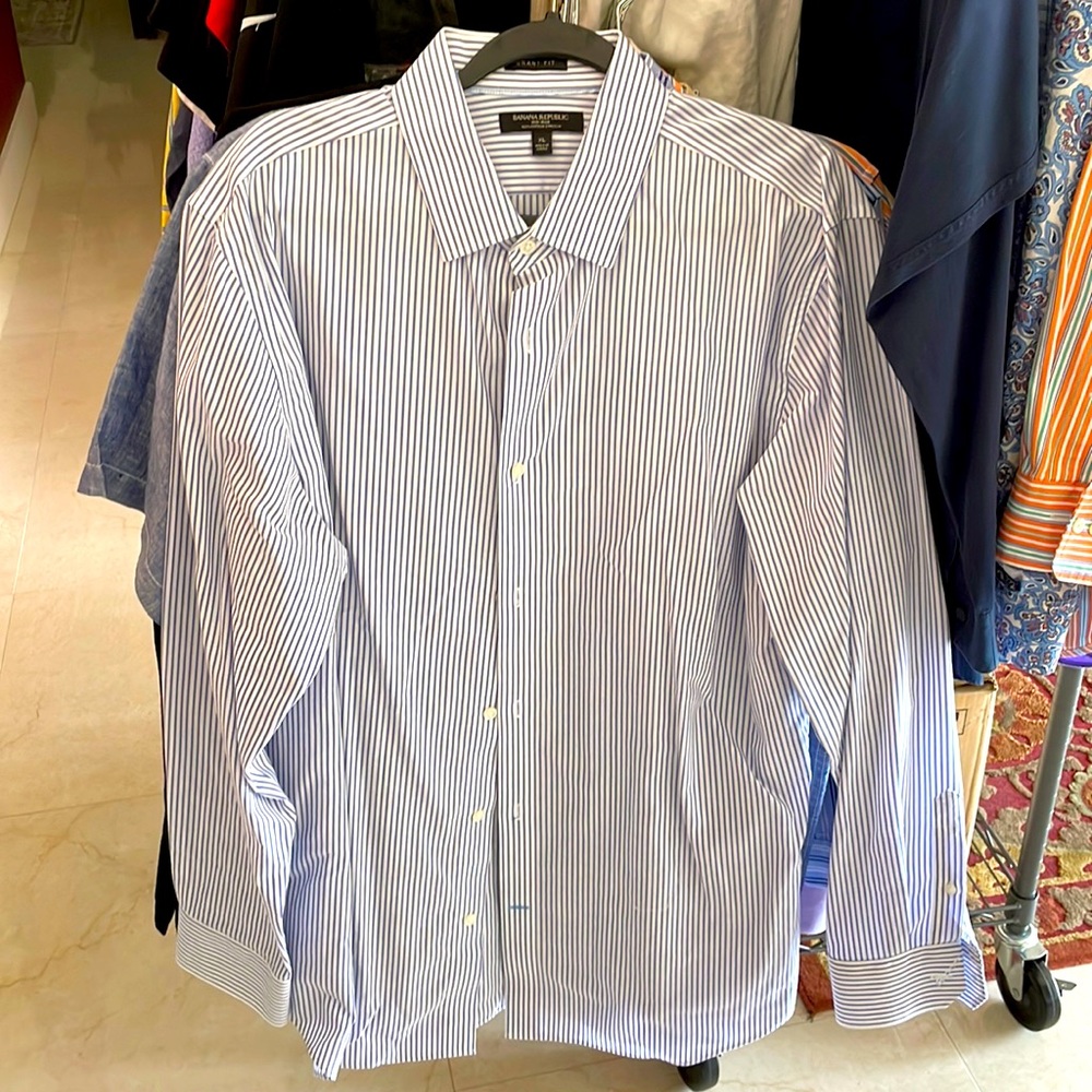 Three EUC Banana Republic shirts size XL
